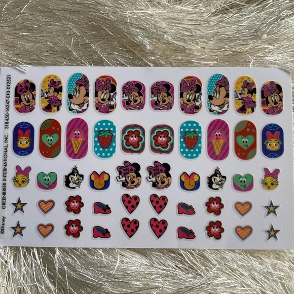 NIP 50 Disney Jr Minnie Mouse Nail Sucker Set ❤️💗❤️ - Picture 4 of 7